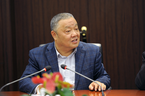 程并強作重要講話